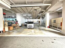 First Centre (D19), Factory #434217751